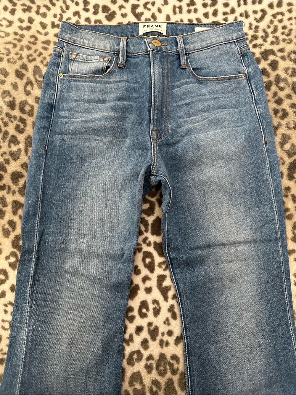 Frame Denim High Waisted Le Crop Flare in Opus Blue Wash Size 27 - Picture 4 of 16